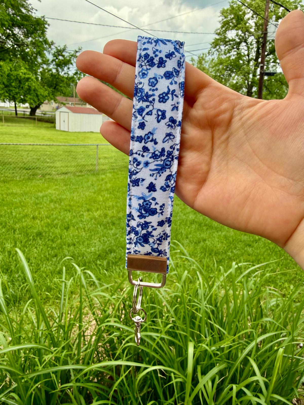 Cute Blue Floral Keychain Wristlet and Wallet