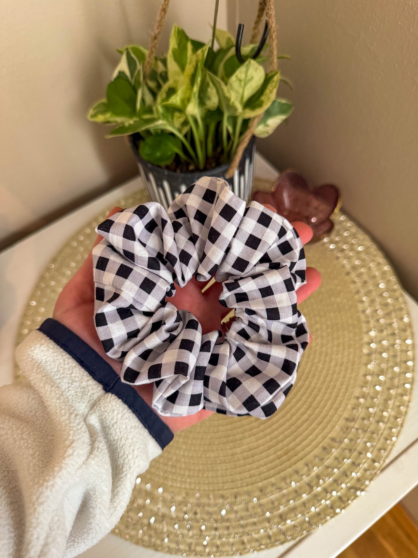 Grid & Glow Scrunchie Set