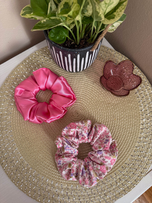 Blush Bloom Scrunchie Set