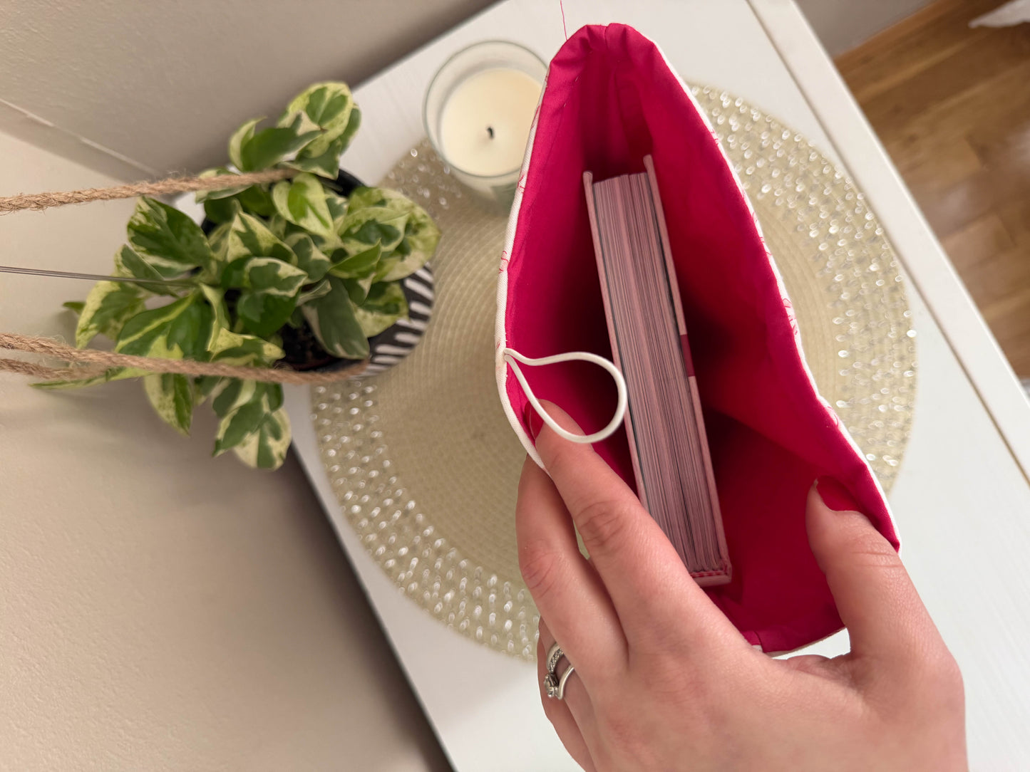 Coquette Bow Print Book & iPad Sleeve